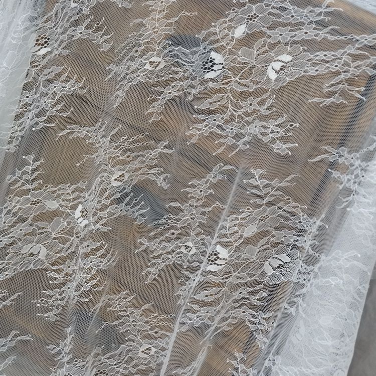 Thin Mesh Lace Veil